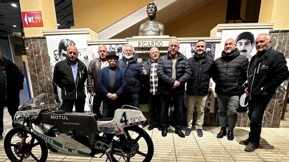 Acto de homenaje a Ricardo Tormo en el pabellón de Canals.