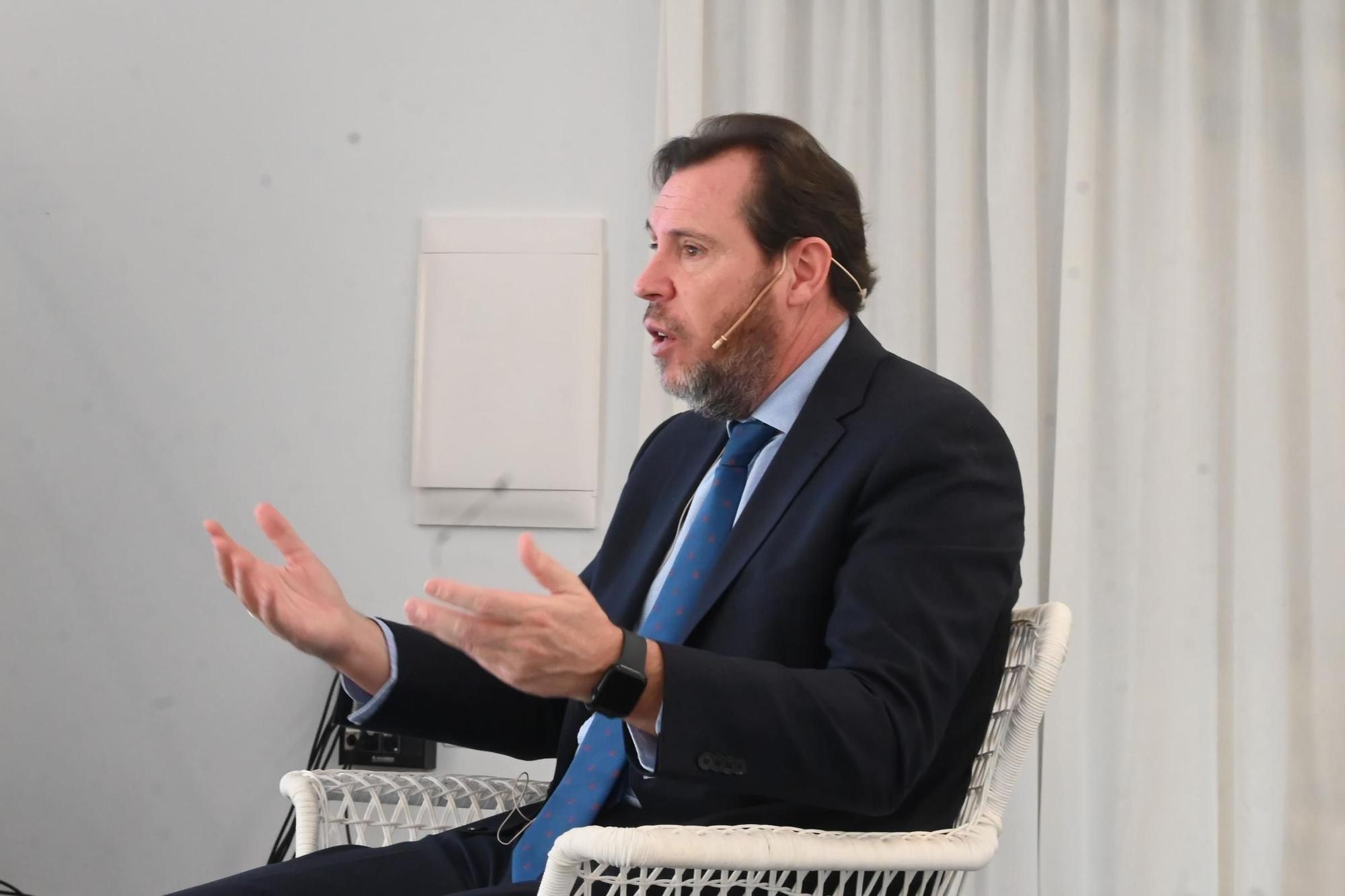 Todas las imágenes de la visita de Óscar Puente a Castellón en los ‘Encuentros con Mediterráneo’