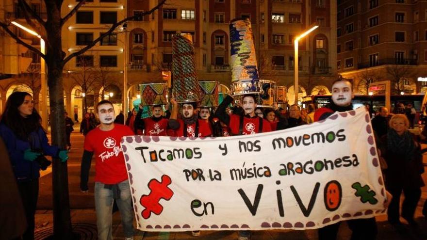 El silencio fue esta vez el sonido del Roscón rock