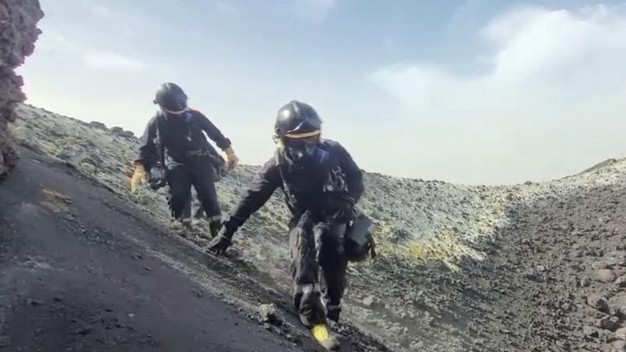 Medición de gases en el cráter del volcán de La Palma (16/01/2022)