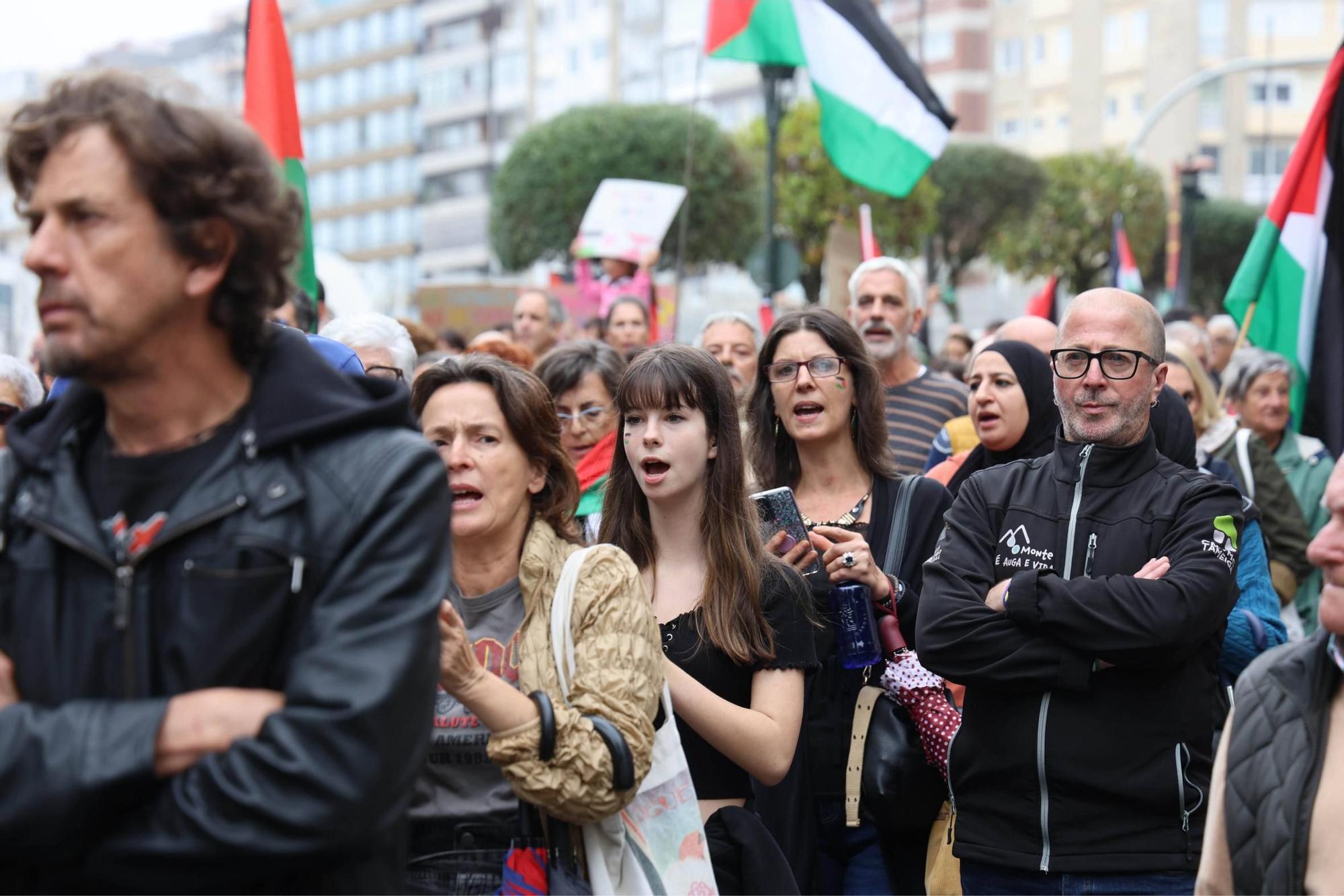 «Vigo con Palestina»: miles de personas toman la ciudad una vez más contra el genocidio
