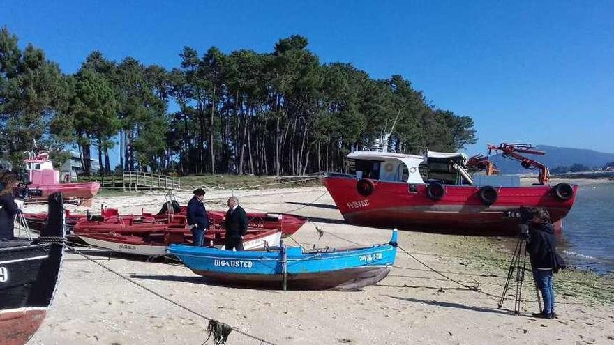 &#039;Pescadores de Historias&#039; recuerda la vida en A Illa de Arousa antes de estar unida a tierra