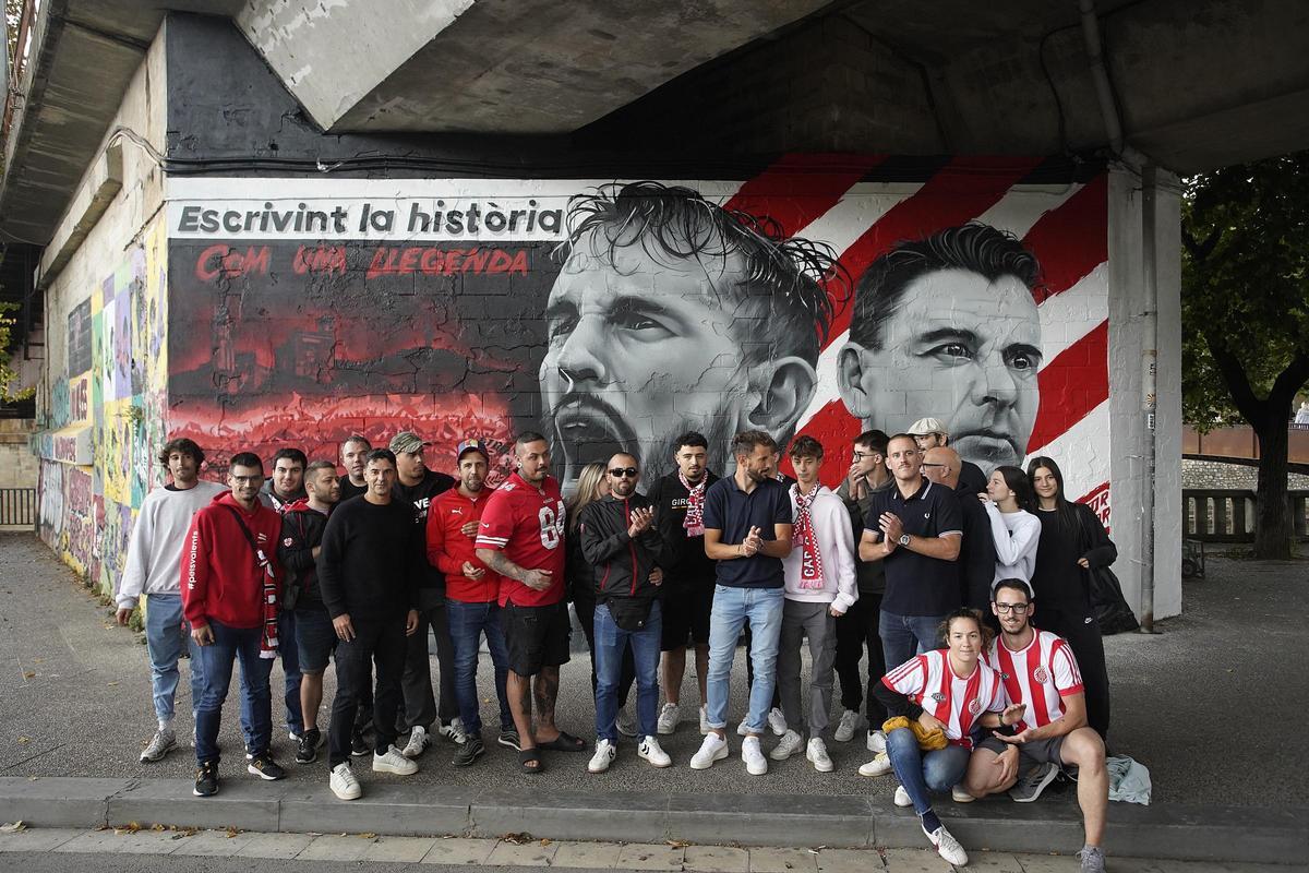 Stuani i Míchel destapen el mural que l'artista Miguel Martínez ha pintat a Girona Stuani i Míchel destapen el mural que l'artista Miguel Martínez ha pintat a Girona