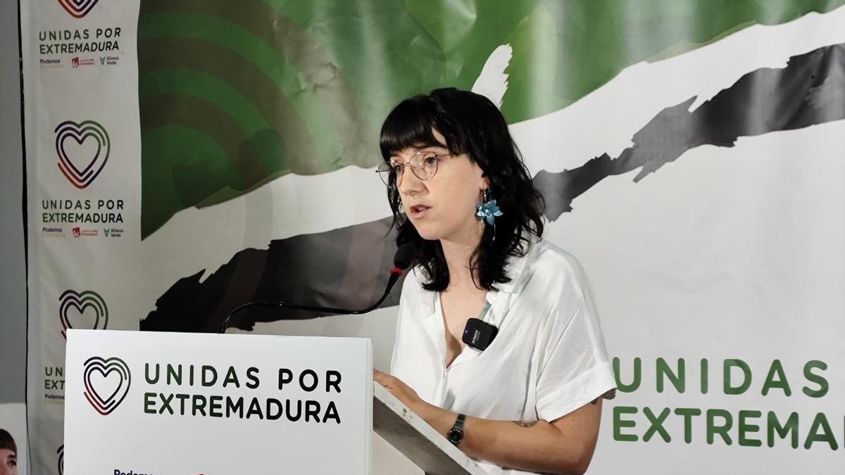 La coportavoz de Unidas por Extremadura, Nerea Fernández, este lunes.