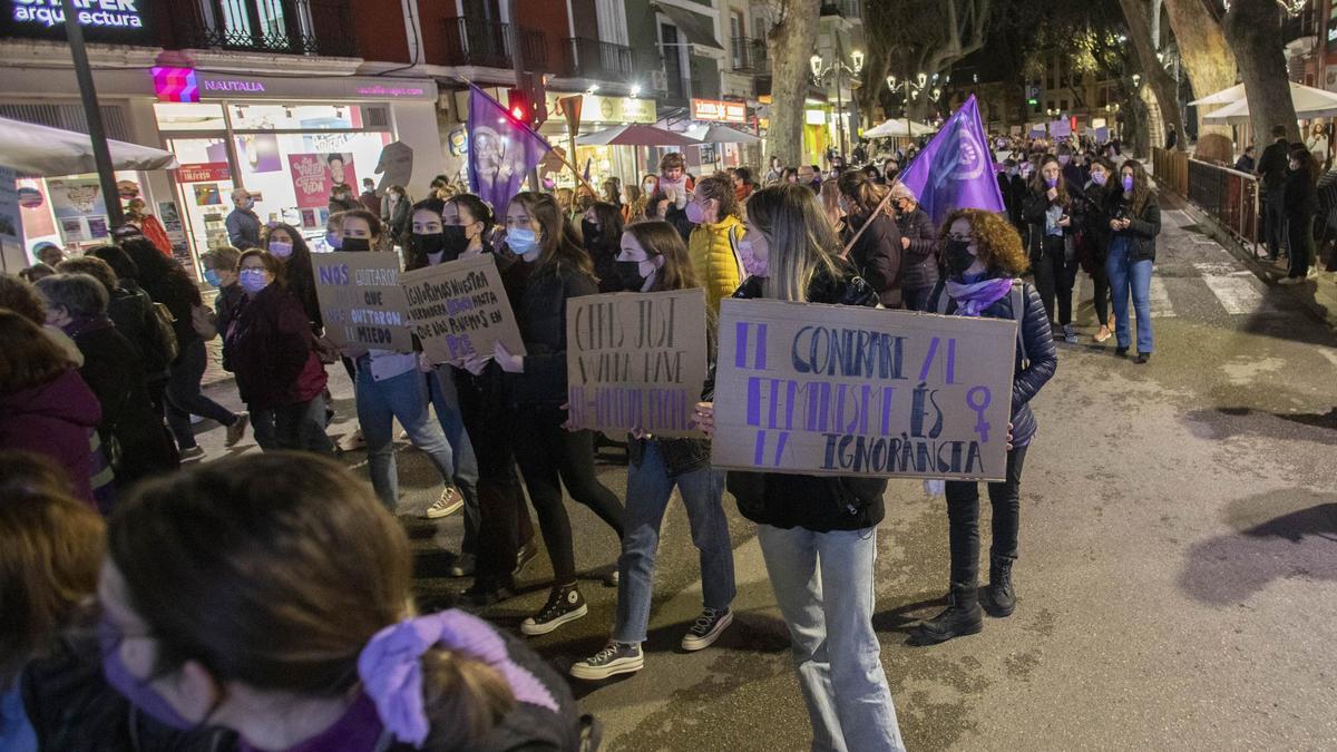 Manifestación feminista en Xàtiva.