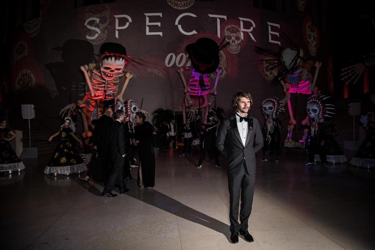 Ben Whishaw en la fiesta de la premiere de Spectre