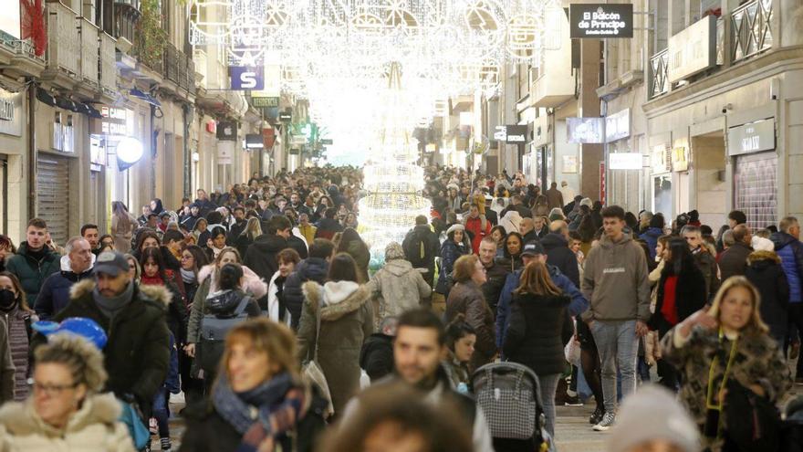 Gente paseando por Príncipe las pasadas navidades.