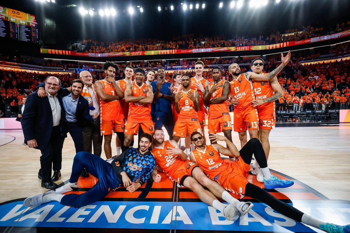 El Valencia Basket celebra una histórica clasificación para la Final Four