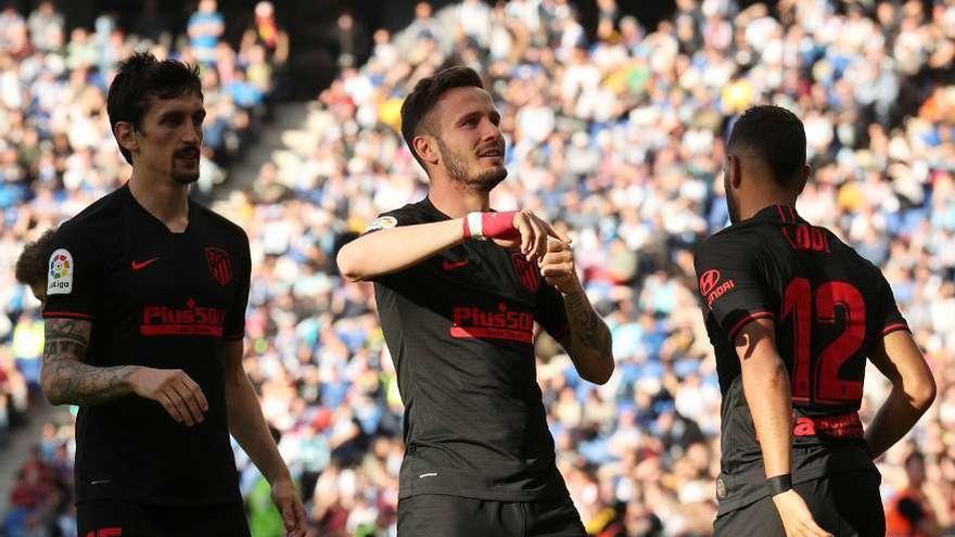 Saúl celebra un gol de esta temporada en el Wanda. // Efe