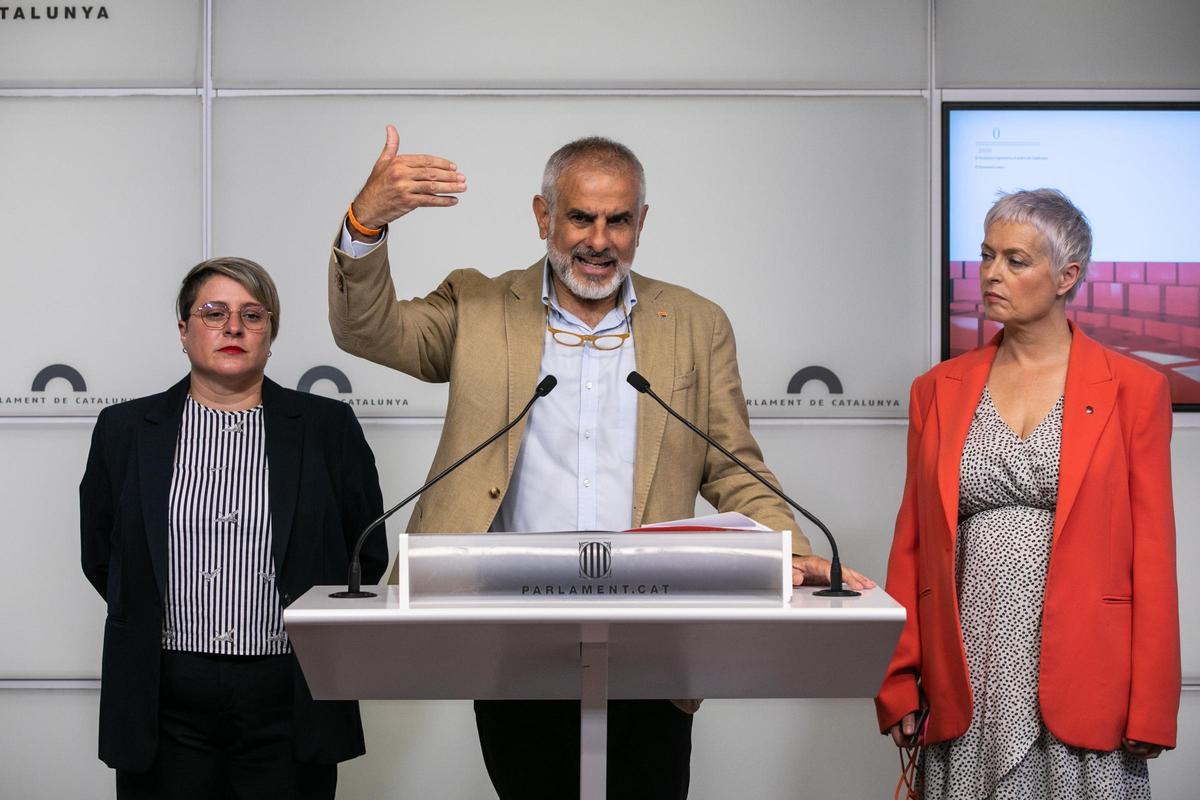 Ciutadans debat el seu futur amb el nom, la direcció i la relació amb Madrid en el punt de mira Ciutadans debat el seu futur amb el nom, la direcció i la relació amb Madrid en el punt de mira