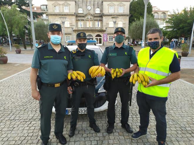 Mil plátanos de solidaridad en O Grove