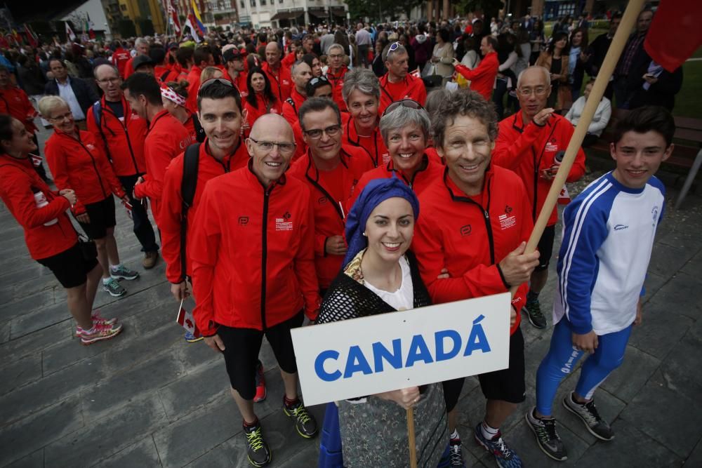 Los participantes en el Mundial de Duatlón toman Avilés