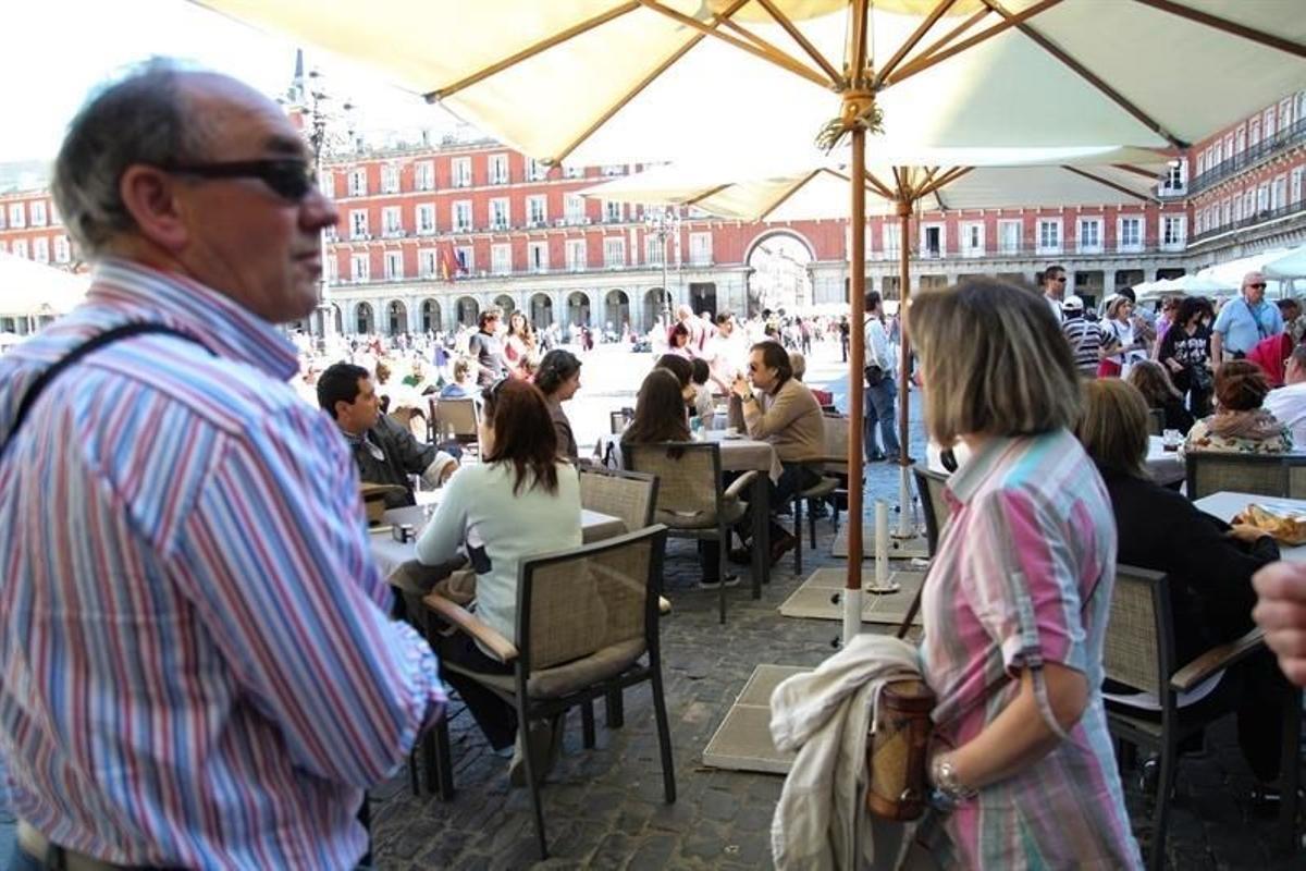 Els espanyols tornen a fer turisme: els viatges augmenten més d’un 40% el 2021 Els espanyols tornen a fer turisme: els viatges augmenten més d’un 40% el 2021