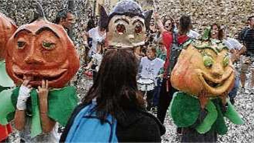 Una rua obre els actes de la Festa d&#039;Esponellà