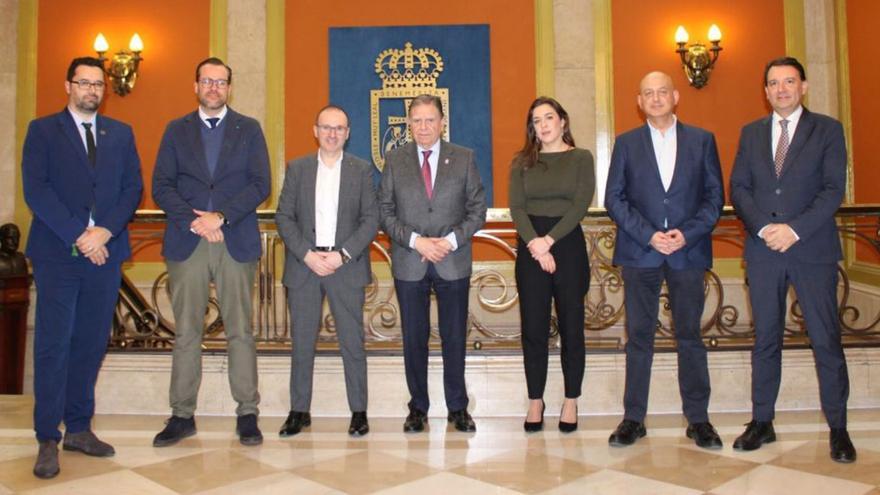 Canteli compromete su &quot;total apoyo&quot; para captar más congresos