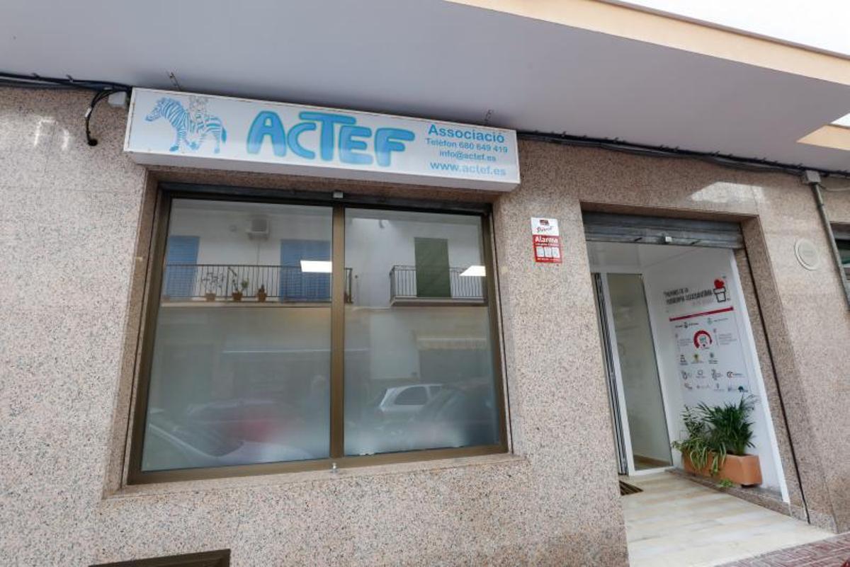 Fachada de las instalaciones de la asociación, en la calle Sant Rafel nº 7 de Sant Antoni.  | J.A. RIERA