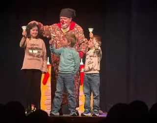 La Xarxa de Sant Joan rep l’espectacle infantil «Coses de Nadal»