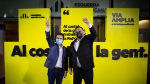 El president de la Generalitat, Pere Aragonès, y el líder de ERC, Oriol Junqueras, durante un acto de los republicanos catalanes.