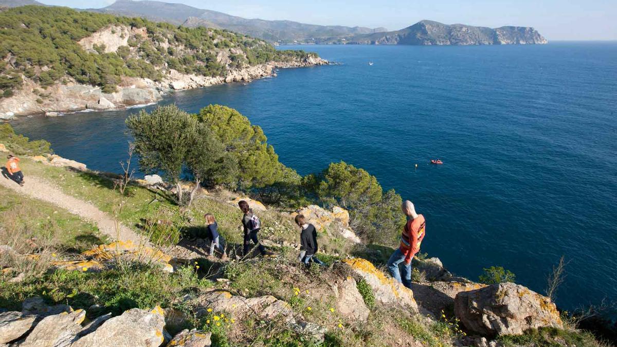 De Roses a Cadaqués: andando y sin perder de vista el mar