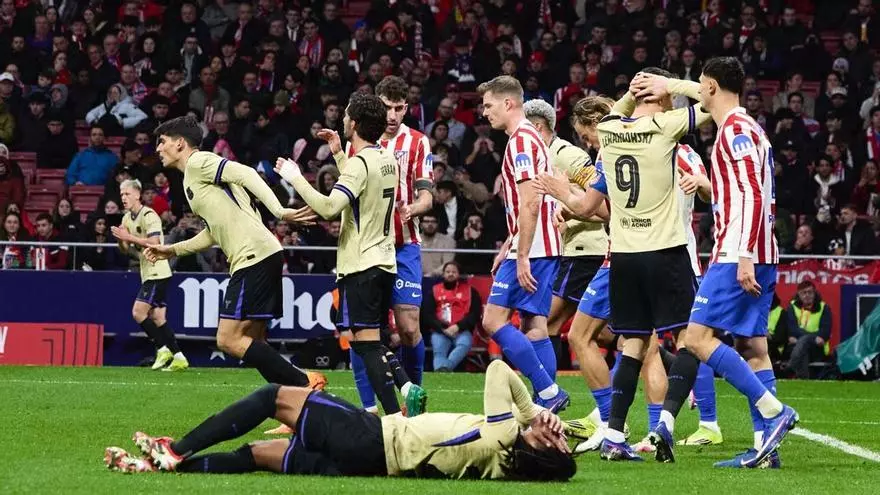 Una historia de desastres y un solo milagro: los precedentes del Barça con cuatro goles en contra