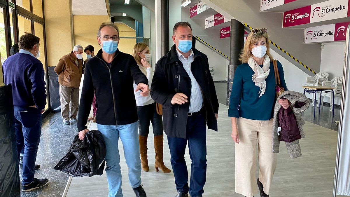 Health Inspection at the El Campello Sports Center as a vaccination center Health Inspection at the El Campello Sports Center as a vaccination center