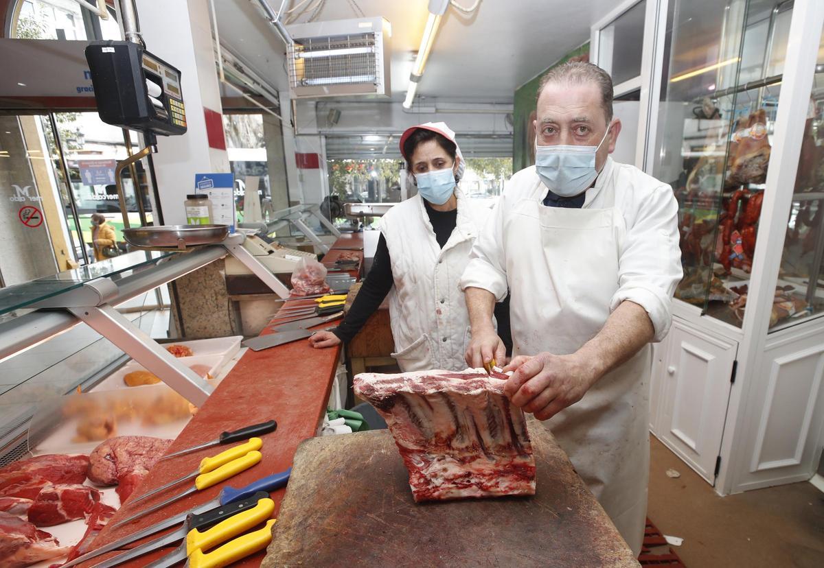 Mari Carmen y Rafael Cambeiro - Carnicería Cambeiro