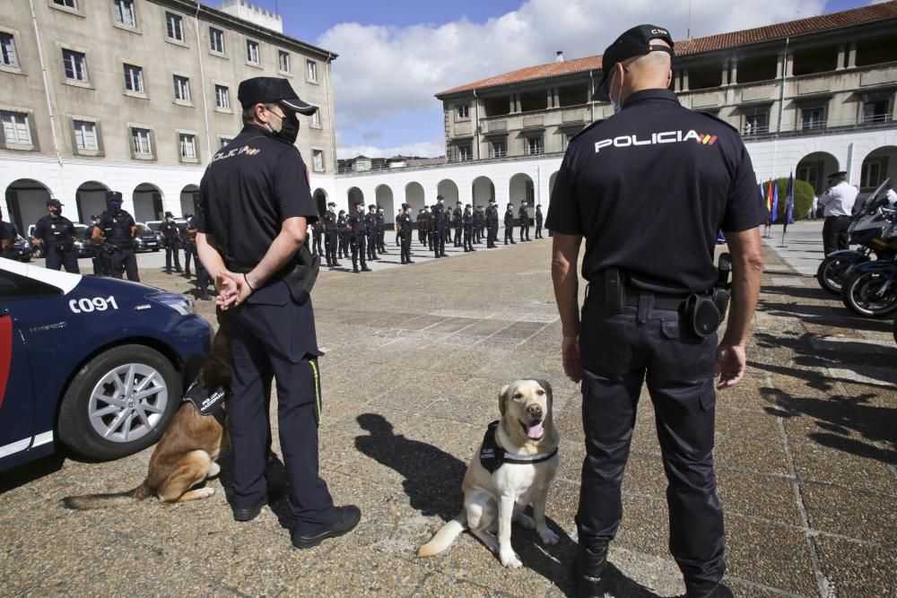 Presentación en Oviedo de los 50 agentes en prácticas de la Policía Nacional