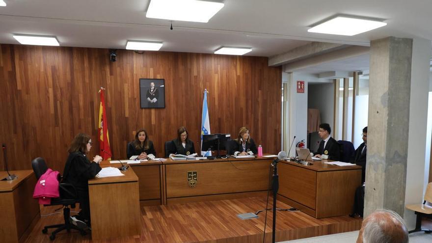 Condenado un veterano marchante de arte de Vigo por apropiarse de cuadros del pintor Rafael Alonso