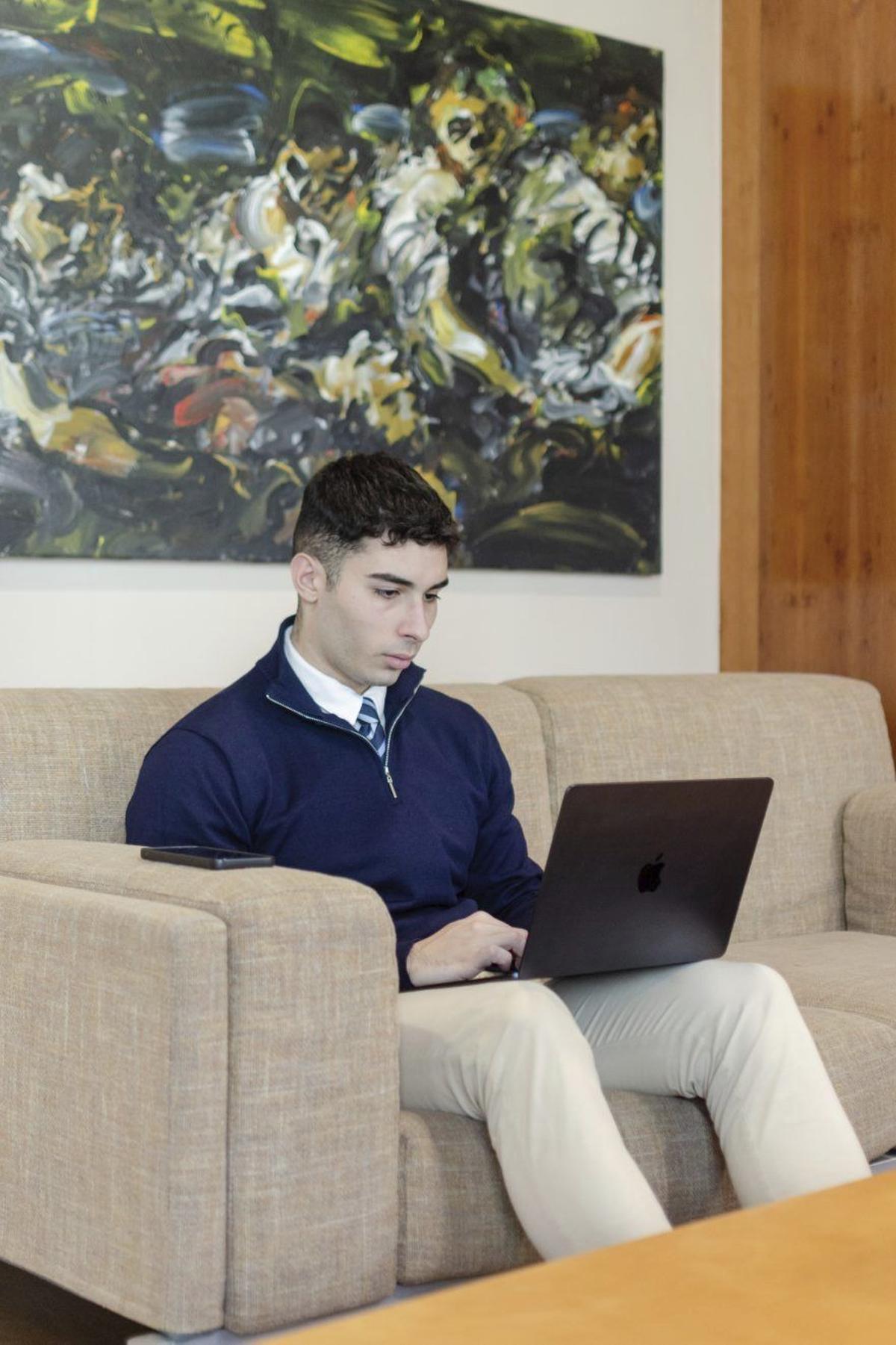 Diego Turrión durante la sesión de fotos para las redes sociales de la marca.