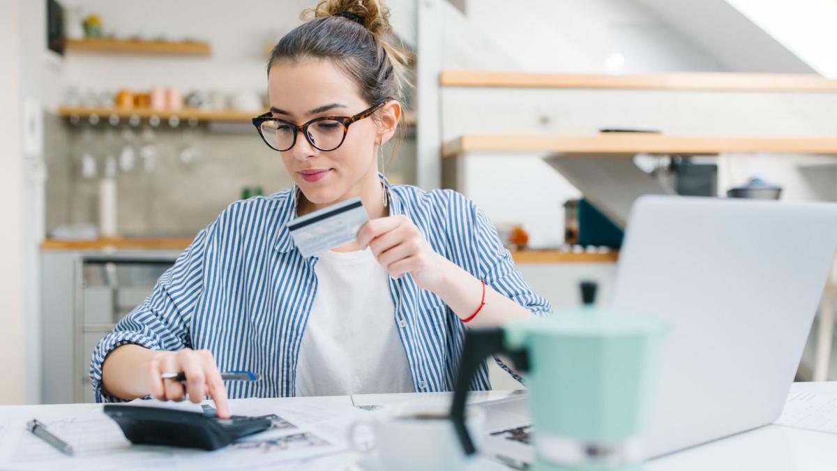 La iniciativa consiste en un programa formativo profesional y gratuito, de diez sesiones &#039;webinar&#039;.