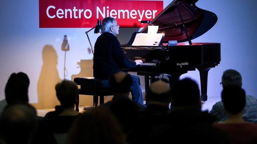 Jordi Sabatés pone música en la cúpula a la hora del vermú