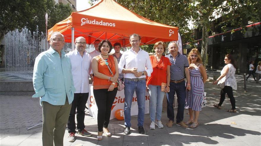 Cs demanda una bolsa de locales comerciales vacíos del centro para emprendedores