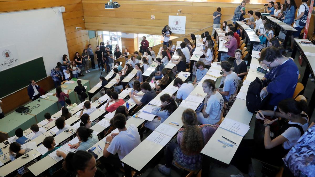 Alumnos afrontan las pruebas de acceso a la Universidad