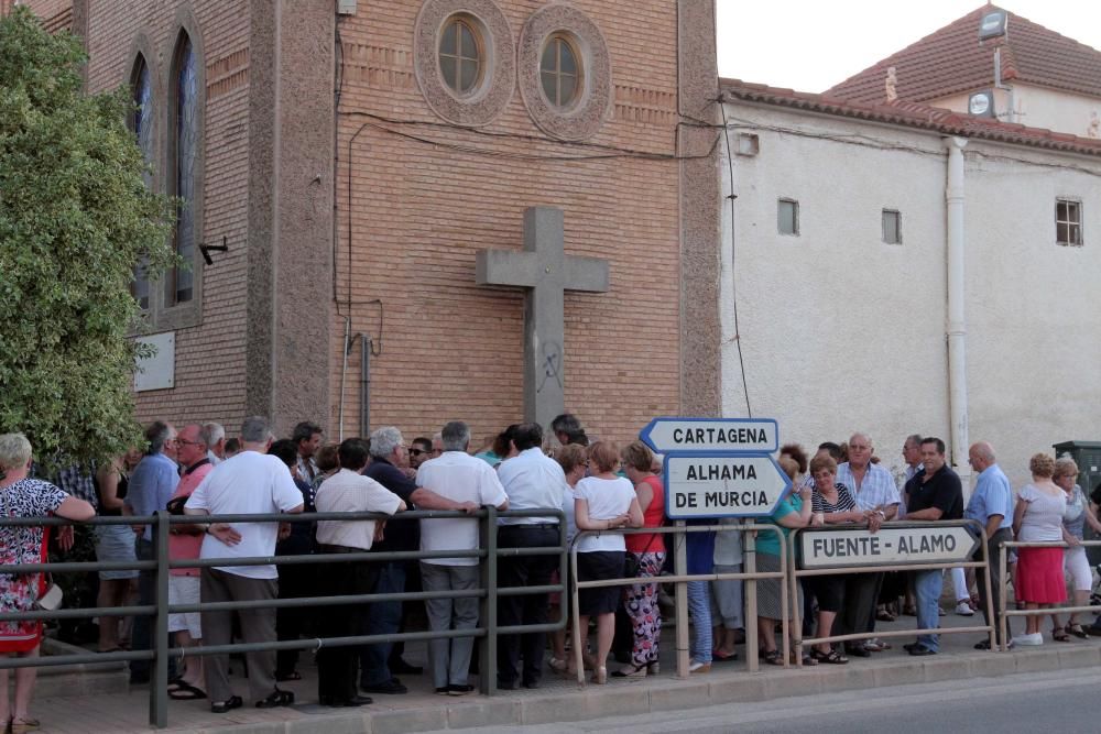 Los aljorreños protestan por la retirada del monum