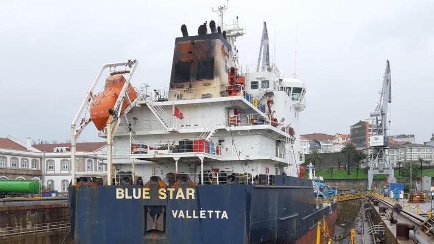 Estado del &#039;Blue Star&#039; poco después de ser desencallado.