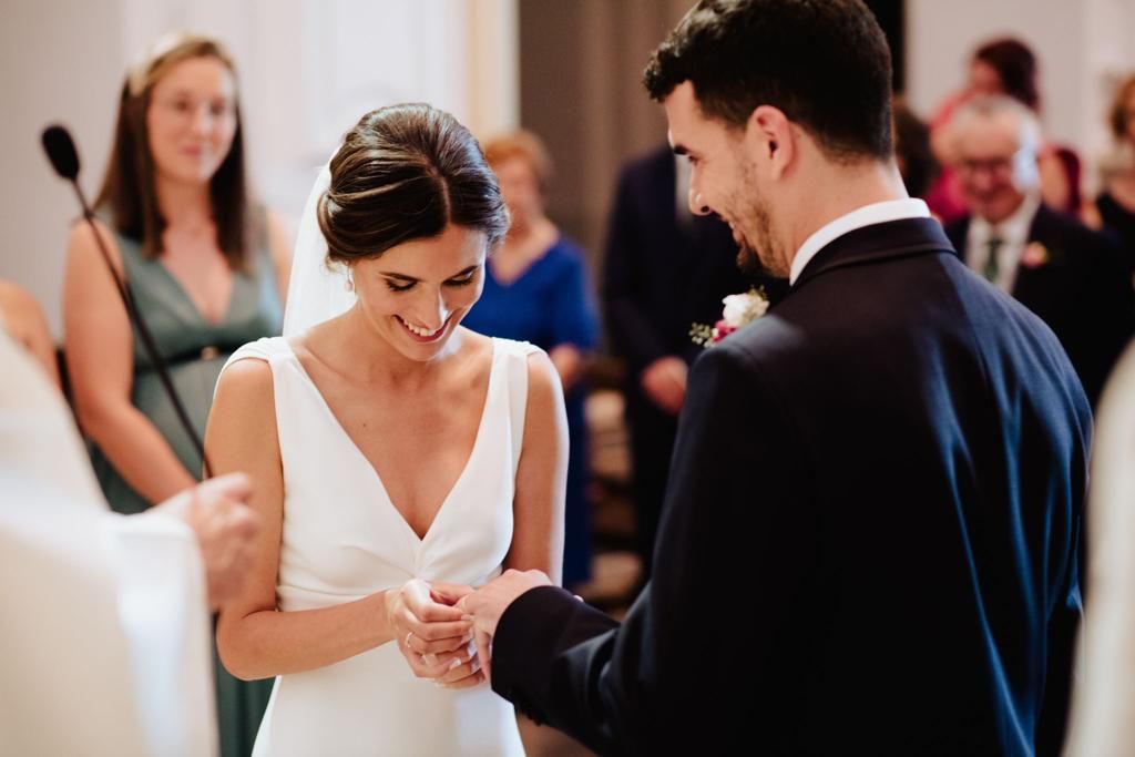 Boda de Meritxell Soler, corte de honor 2018, y el delegado del Joventut de Badalona, Adrià Delgado