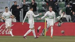 Carmona da un punto a un Elche que mereció más (1-1)