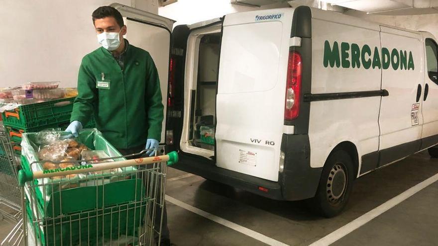 Mercadona dona alimentos al Comedor Municipal y Albergue de Transeúntes de Castelló