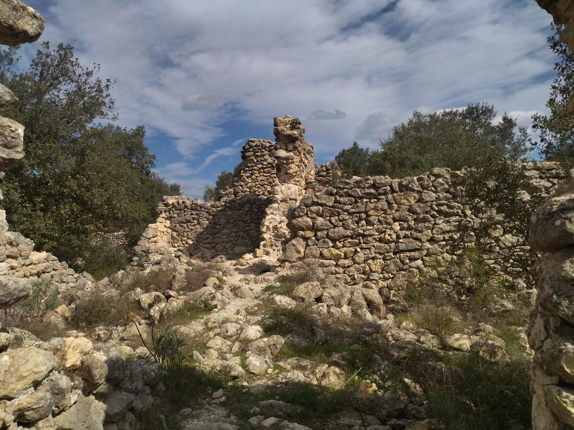 Al-Araq y la memoria morisca: callejear por la Vall d'Alcalà