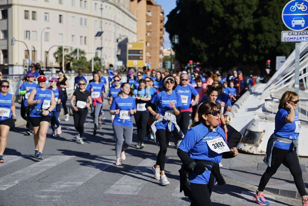 Imágenes del recorrido de la Carrera de la Mujer: avenida Pío Baroja y puente del Reina Sofía (I)