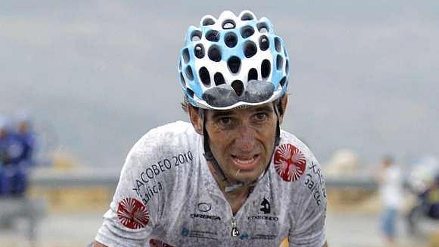 Ezequiel Mosquera, durante una etapa de la Vuelta a España 2009. / efe