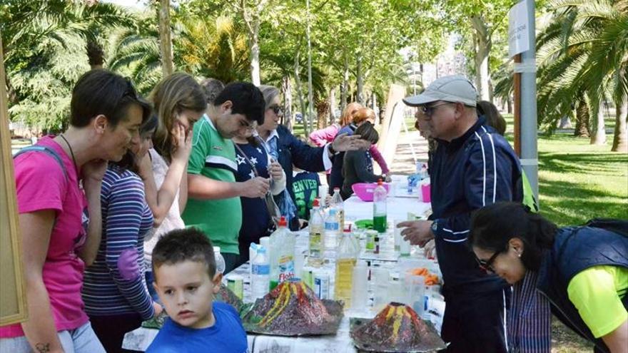 Una docena de colectivos convocan actividades para hacerlas en familia