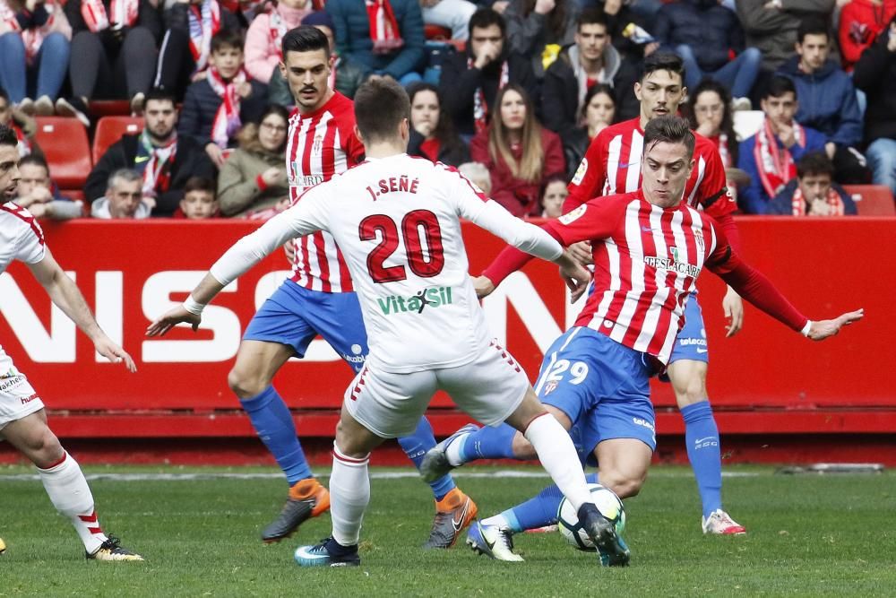 El partido entre el Sporting y la Cultural Leonesa, en imágenes