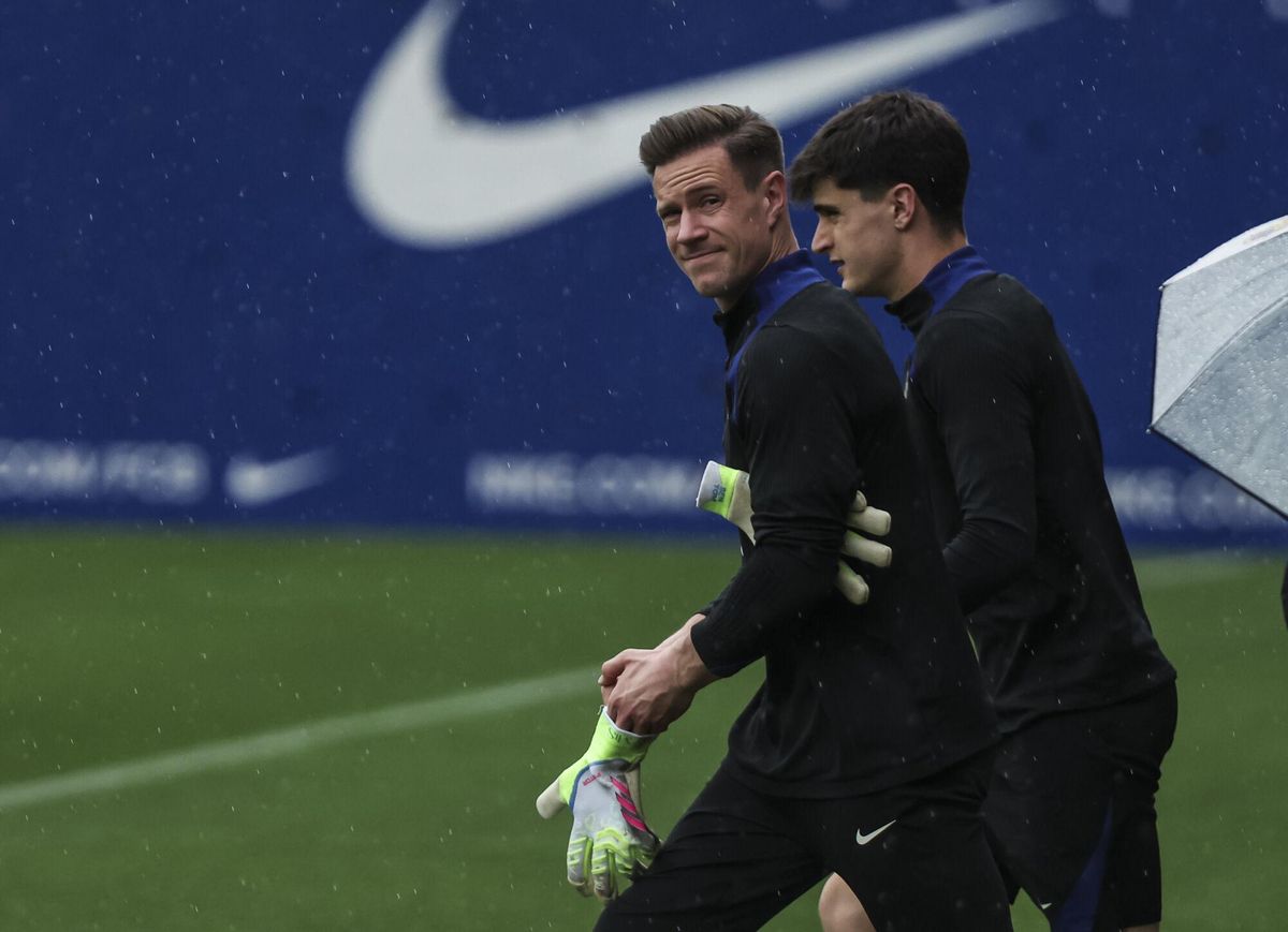 Ter Stegen es queda al gimnàs en la primera sessió de la temporada Ter Stegen es queda al gimnàs en la primera sessió de la temporada