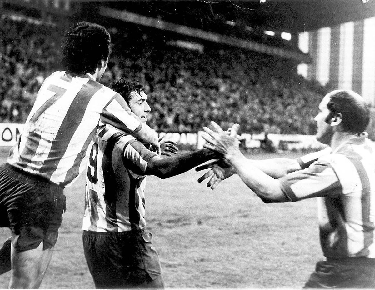 Por la izquierda, Morán, Quini y Valdés.