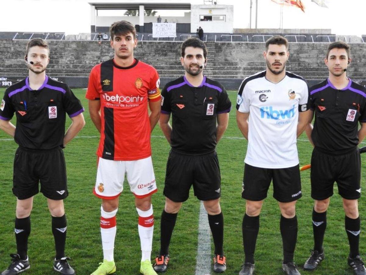 Vivas Páez, en un Constància-Mallorca B de Tercera disputado en 2019