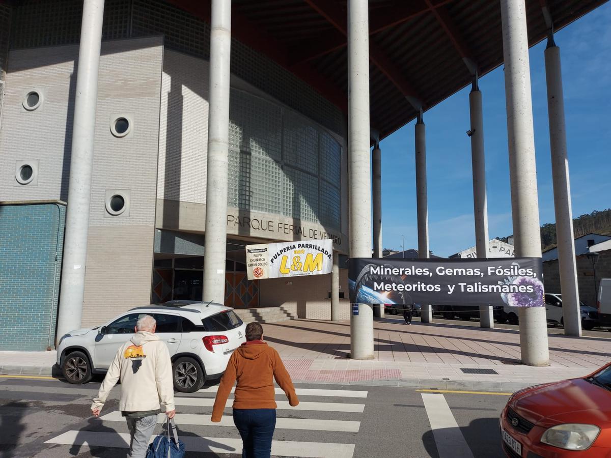 En imágenes: Éxito de la primera feria de fósiles, meteoritos y minerales de Vegadeo