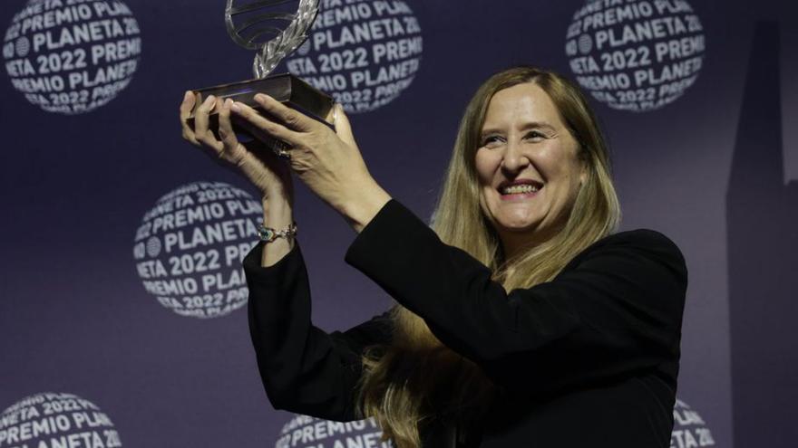 Luz Gabás conquista el premio &quot;Planeta&quot; con &quot;Lejos de Luisiana&quot;