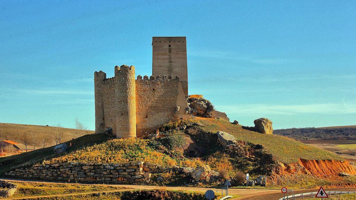La fortaleza del siglo XII que todavía guarda el recuerdo de batallas pasadas