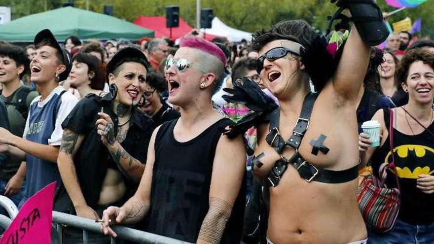 Cerca de dos millones de personas participan en la marcha del Orgullo Gay